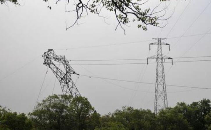 輸電線路桿塔傾斜在線監(jiān)測，做好輸電鐵塔“監(jiān)管員”
